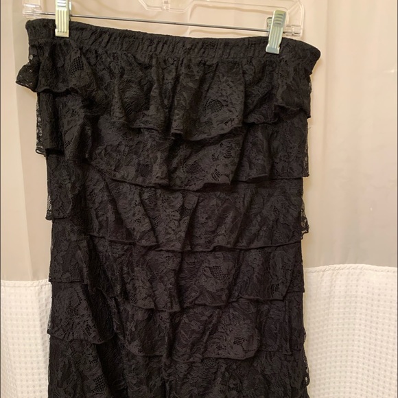 Black dress - Picture 1 of 4